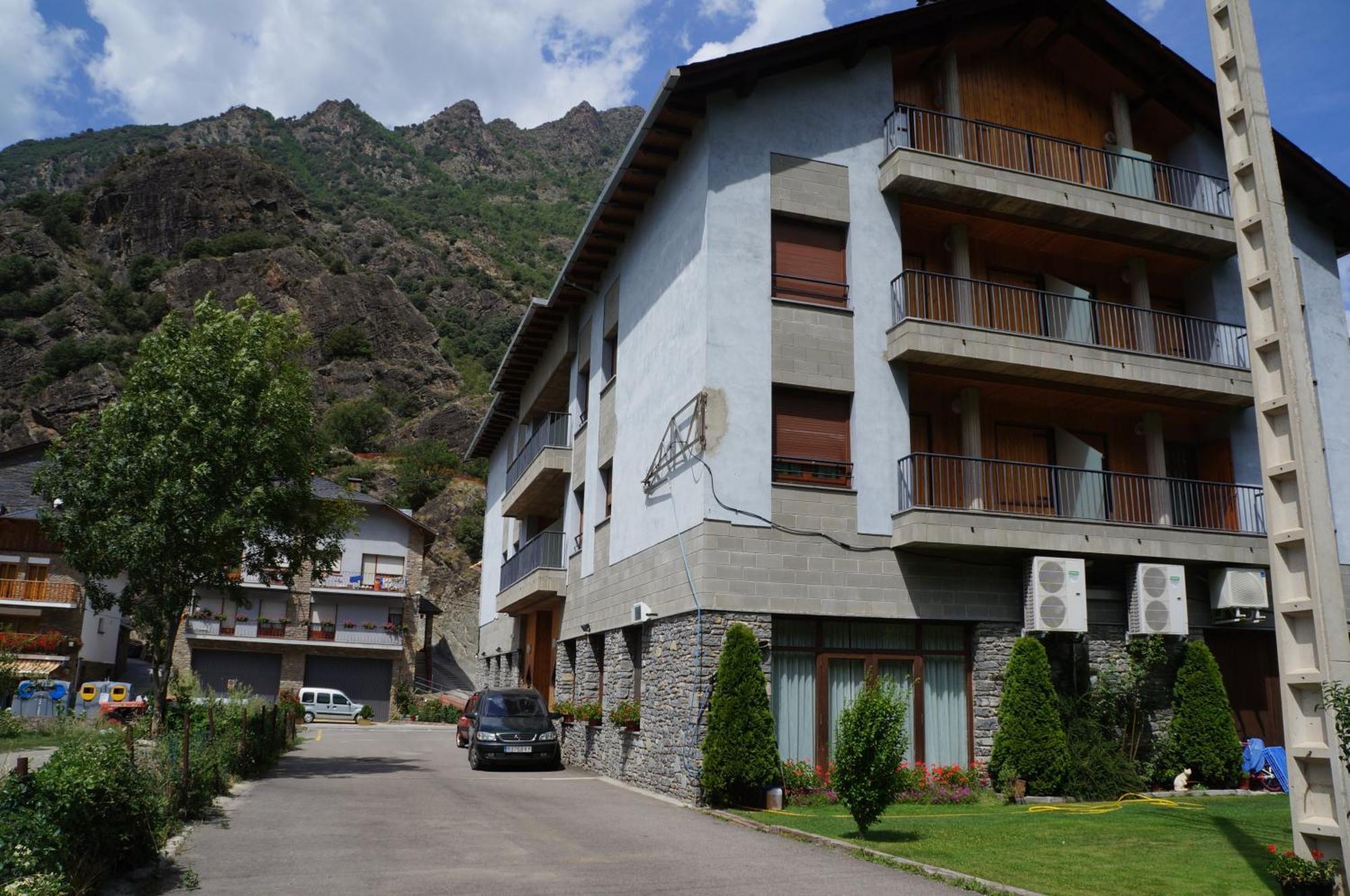 Hotel Puitavaca Ribera de Cardós Eksteriør billede